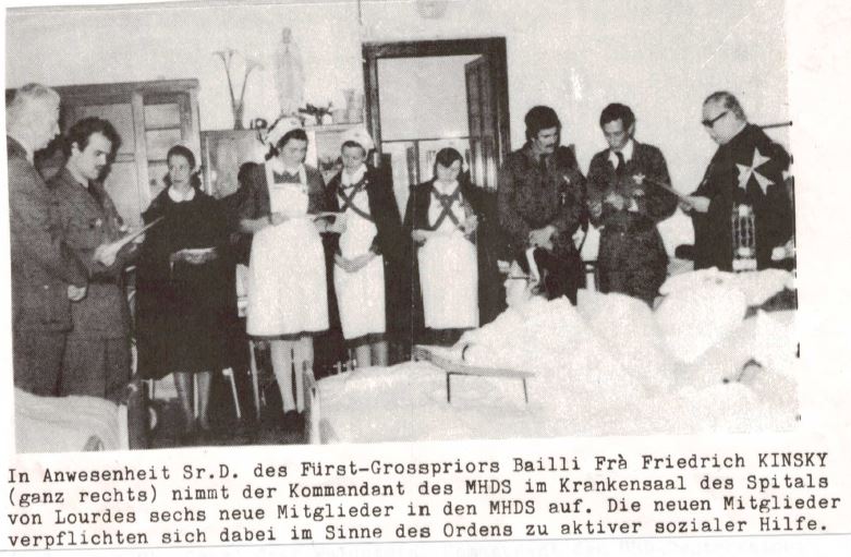 1975 Lourdes, Aufnahme von Mitgliedern in MHDS_0